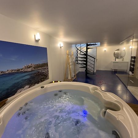 Mieuxqualhotel Jacuzzi Privatif La Parenthese Bordeaux Kültér fotó