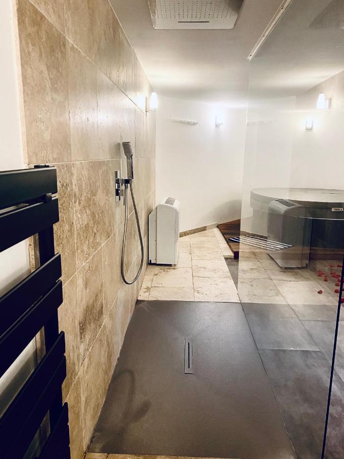 Mieuxqualhotel Jacuzzi Privatif La Parenthese Bordeaux Kültér fotó