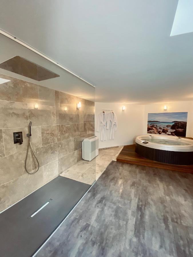 Mieuxqualhotel Jacuzzi Privatif La Parenthese Bordeaux Kültér fotó