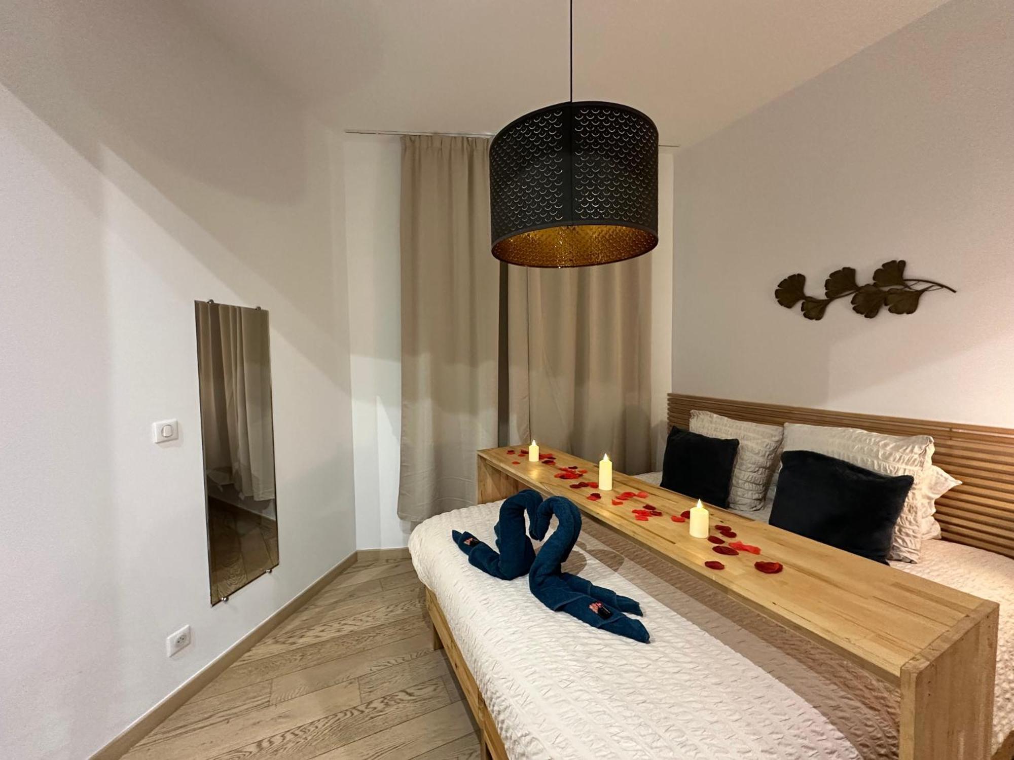 Mieuxqualhotel Jacuzzi Privatif La Parenthese Bordeaux Kültér fotó