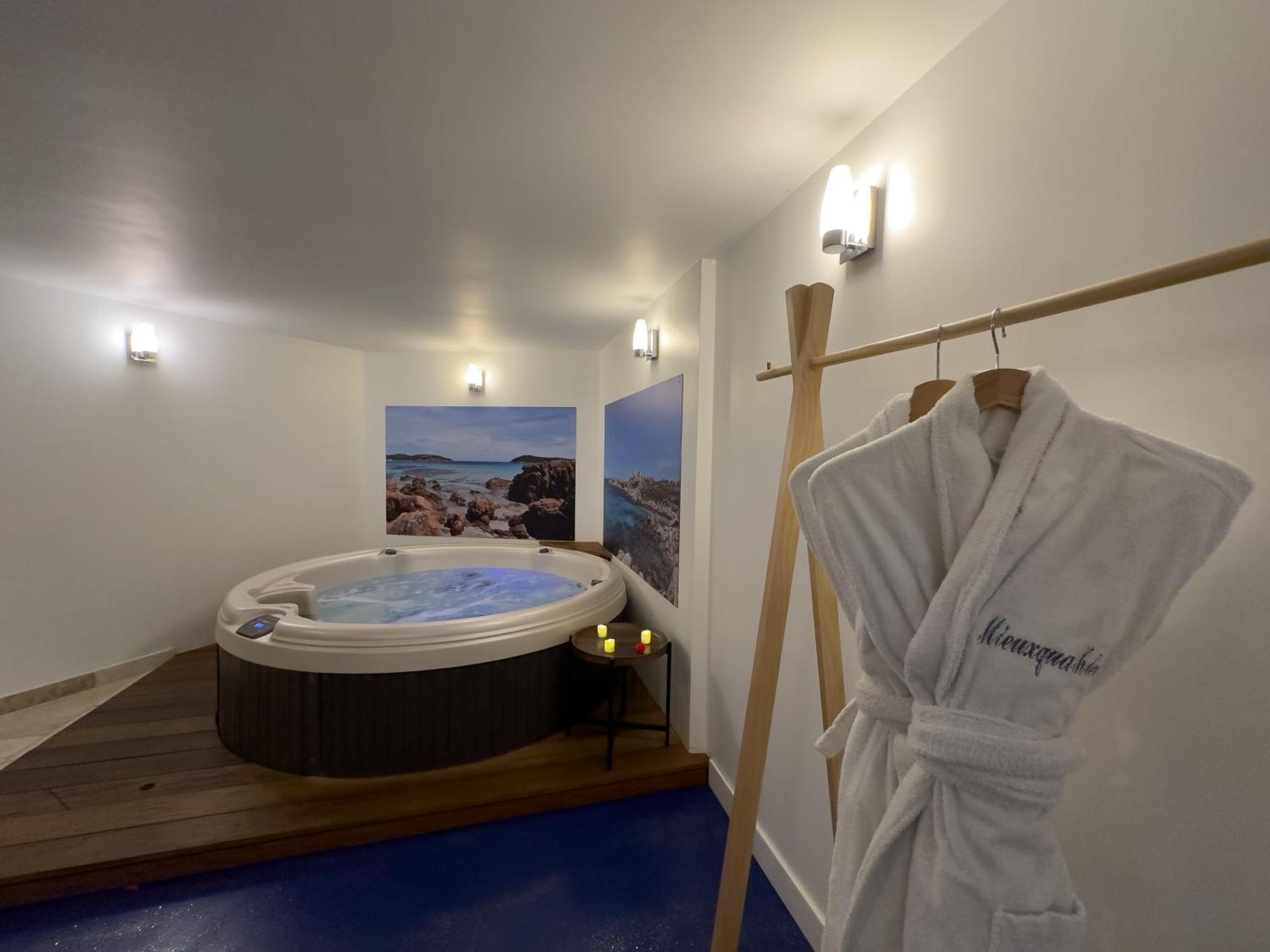 Mieuxqualhotel Jacuzzi Privatif La Parenthese Bordeaux Kültér fotó